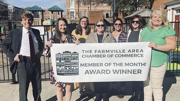 Chamber delivers award